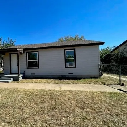 Rent this 2 bed house on 4305 Frazier Avenue in Fort Worth, TX 76115