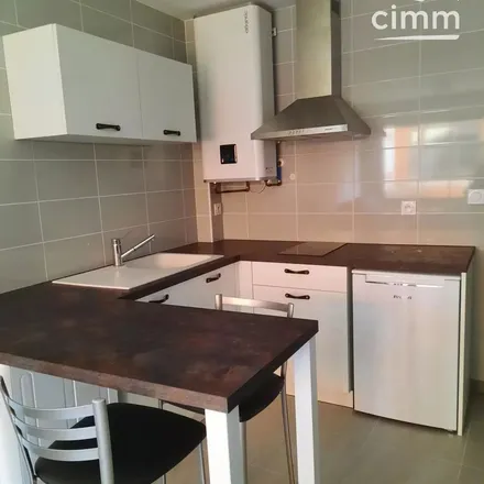 Rent this 1 bed apartment on 418 Cours Gambetta in 47000 Agen, France