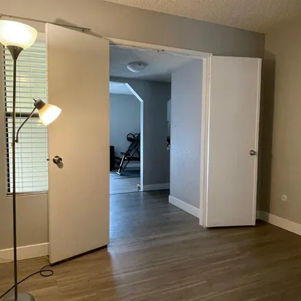 Image 3 - 2410 Knob Hill Drive, Riverside, CA 92506, USA - Room for rent