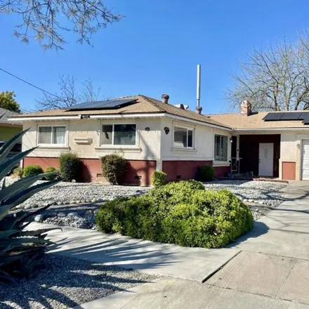 Buy this 2 bed house on 3443 East Simpson Avenue in Fresno, CA 93703