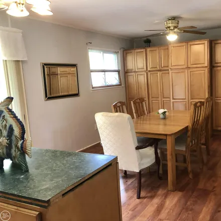 Image 7 - 28546 Dino Circle, Chesterfield Township, MI 48047, USA - Duplex for sale