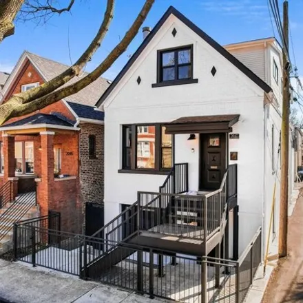 Image 1 - 2047 West Homer Street, Chicago, IL 60647, USA - House for sale