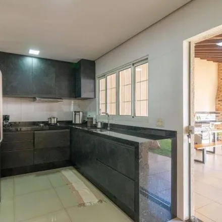 Buy this 3 bed house on Rua Maria Helenice Tedesco Rosa in Antares, Londrina - PR