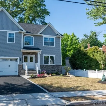 Buy this 5 bed house on 614 New Dover Road in Lynn Woodoaks, Woodbridge Township