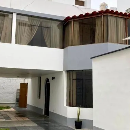 Buy this studio house on Avenida Victor Raul Haya de la Torre in Victor Larco Herrera, Víctor Larco Herrera 13009