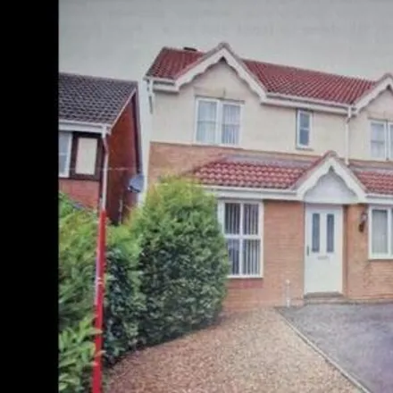 Rent this 4 bed house on Wyckley Close in Irthlingborough, NN9 5GE