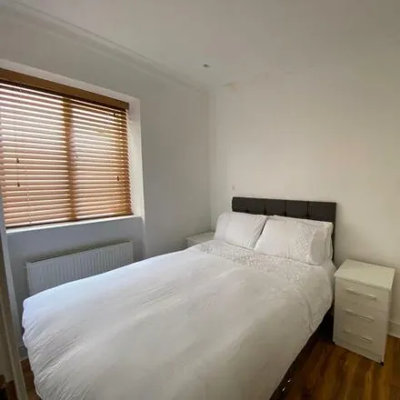 Image 4 - 4 Queen's Gate Terrace, London, SW7 5JE, United Kingdom - Room for rent