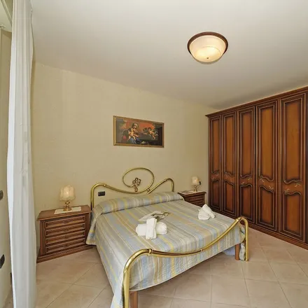 Image 7 - Sirmione, Via Costantino il Grande, 25019 Desenzano del Garda BS, Italy - Apartment for rent