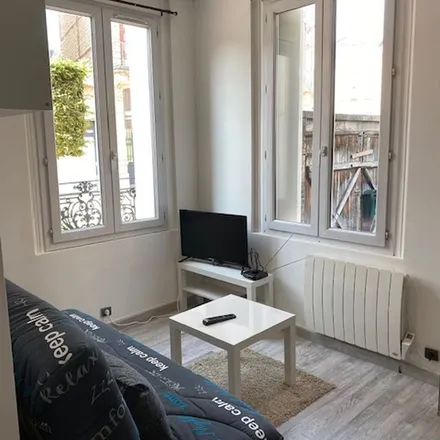 Rent this 1 bed apartment on 66 Cours Carnot in 76500 Elbeuf, France