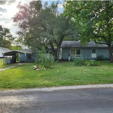 Buy this 4 bed house on 104 North Main Street in Archie, Cass County