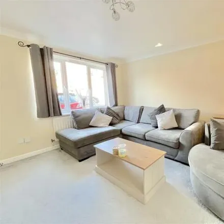 Image 4 - Pierpoint Place, Sutton-in-Ashfield, NG17 8QZ, United Kingdom - Townhouse for sale