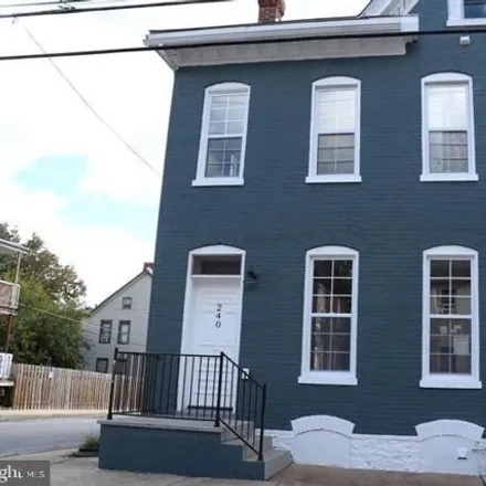 Rent this 3 bed house on 278 North Locust Street in Hagerstown, MD 21740