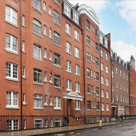 Rent this 2 bed apartment on Knollys House in Compton Place, London
