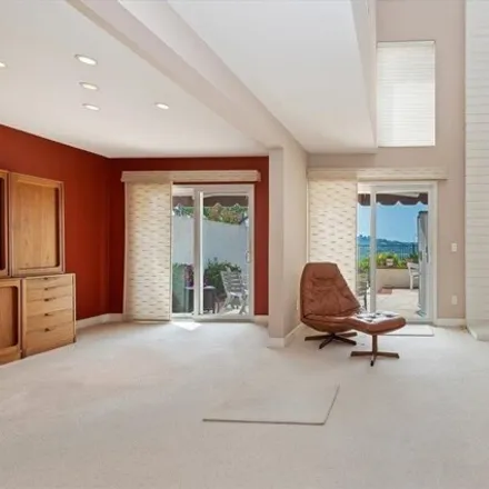 Image 9 - 639 Concerto Glen, Escondido, CA 92025, USA - House for sale