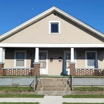 Buy this 2 bed house on South 9th Street in Richmond, IN 47374