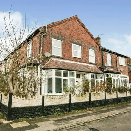 Buy this 4 bed townhouse on Heaton Terrace in Newcastle-under-Lyme, ST5 8PL