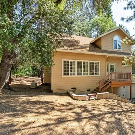 Buy this 3 bed house on 13201 Wells Fargo Drive in Groveland, Tuolumne County