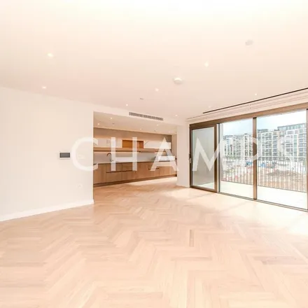 Rent this 2 bed apartment on Michael Road in London, SW6 2RN