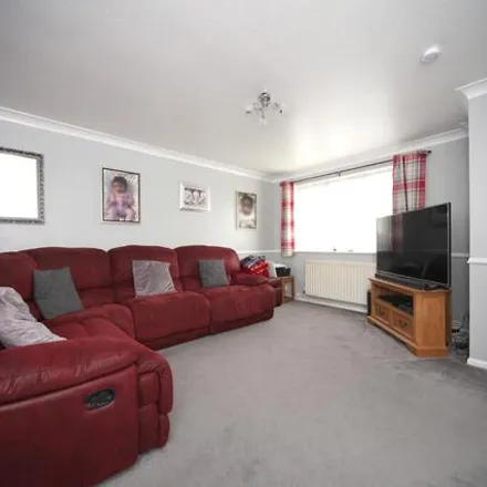 Image 3 - Halsey Drive, Great Wymondley, SG4 9QS, United Kingdom - House for sale