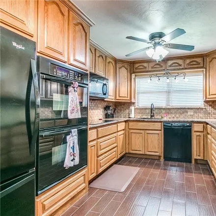 Buy this 3 bed house on 2975 West Edmond Road in Edmond, OK 73012