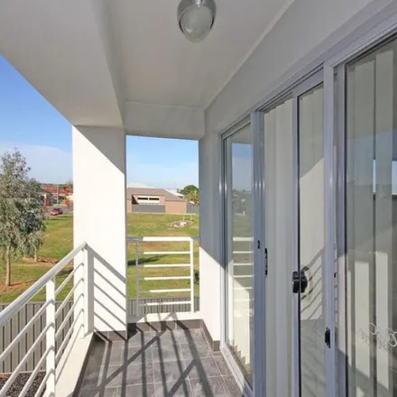 Rent this 3 bed townhouse on Kenneth Street in Findon SA 5023, Australia