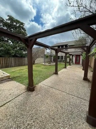 Buy this 4 bed house on 41 Antelope Trail in Kerrville, TX 78028