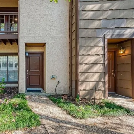 Buy this 1 bed condo on Knipp Road in Houston, TX 77024