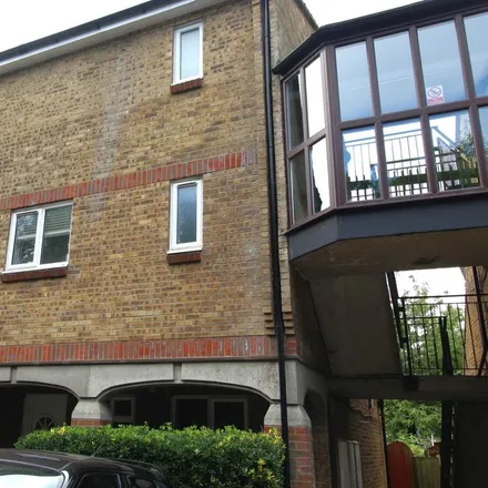 Rent this 2 bed apartment on Woodstock in Basildon, SS15 6LG