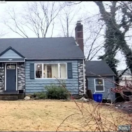 Rent this 3 bed house on 534 High Street in Closter, Bergen County