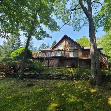 Image 1 - 21 Major Marie Rossi Rd, Swan Lake, New York, 12783 - House for sale