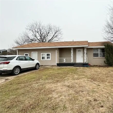 Buy this 3 bed house on 199 Hillcrest Avenue in Ardmore, OK 73401
