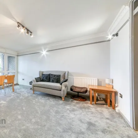 Rent this 1 bed apartment on Kempshott Road in Streatham High Road, London