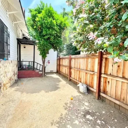 Image 7 - 1956 New England Street, Los Angeles, CA 90007, USA - Apartment for rent