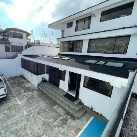 Buy this 4 bed house on Baños in 170405, Quito