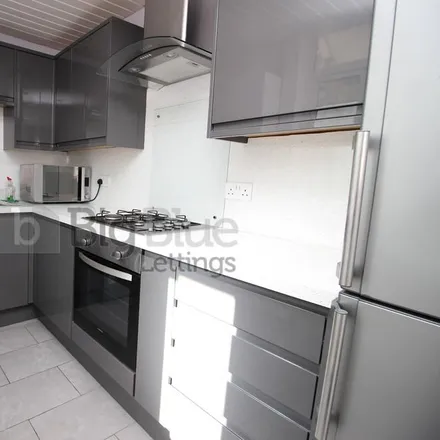 Rent this 3 bed townhouse on Back Park View Avenue in Leeds, LS4 2LQ
