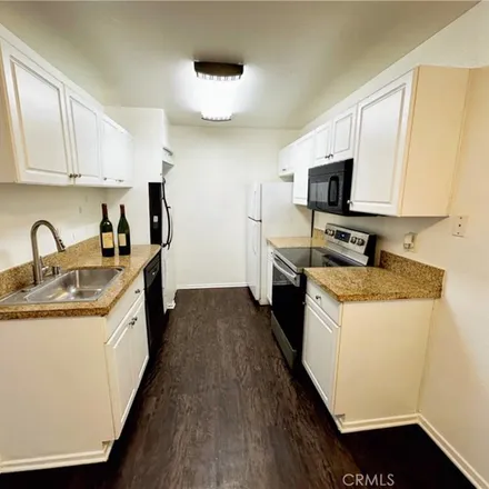 Image 3 - Cambridge Drive, San Bernardino, CA 92405, USA - Apartment for rent