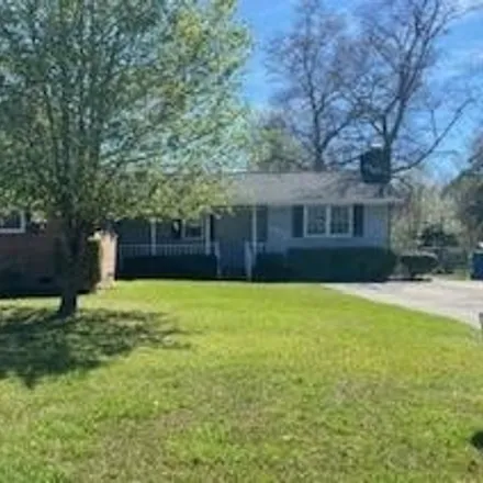 Image 1 - 3021 Northwoods Drive, Northwoods Park, Jacksonville, NC 28540, USA - House for rent