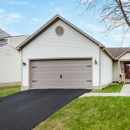 Buy this 3 bed house on 1576 Hocking Valley Place in Lancaster, OH 43130