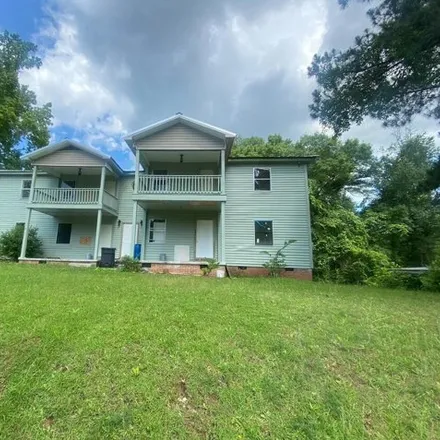Buy this 8 bed house on 3201 24th Street in Meridian, MS 39301