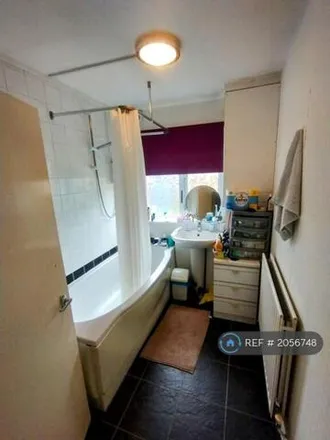 Image 6 - Fred Lee Grove, Coventry, CV3 5AP, United Kingdom - Apartment for rent
