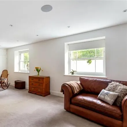 Image 2 - 23 Lee Terrace, London, SE3 9TE, United Kingdom - Apartment for sale