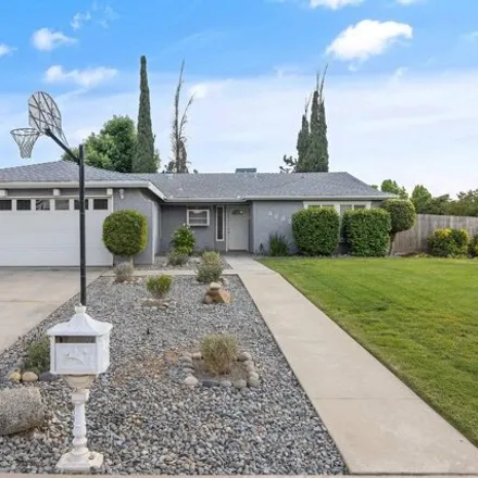 Buy this 3 bed house on 2724 South University Street in Visalia, CA 93277