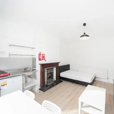 Rent this studio apartment on 2 Westdown Road in London, SE6 4RL