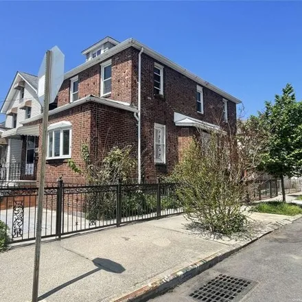 Buy this 3 bed house on 409 Thieriot Avenue in New York, NY 10473