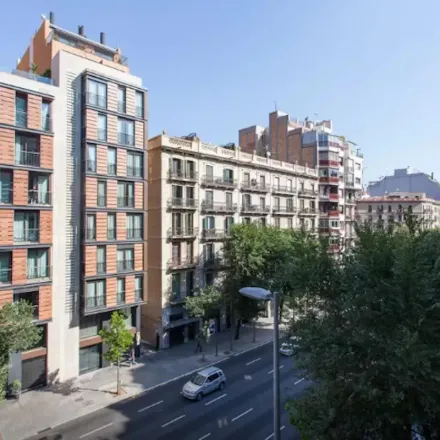 Rent this 4 bed apartment on Oficina de prestacions socials i econòmiques in Carrer d'Aragó, 344