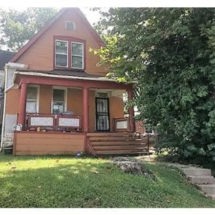 Buy this studio house on 5612 Summit Place in St. Louis, MO 63136