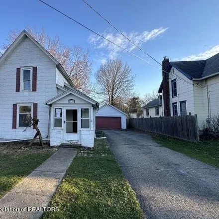 Buy this 2 bed house on 1349 Maguire Street in Jackson, MI 49202