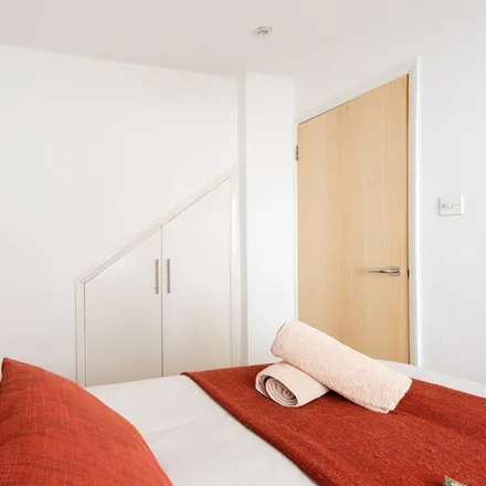 Rent this 2 bed apartment on London in SW1V 4HT, United Kingdom