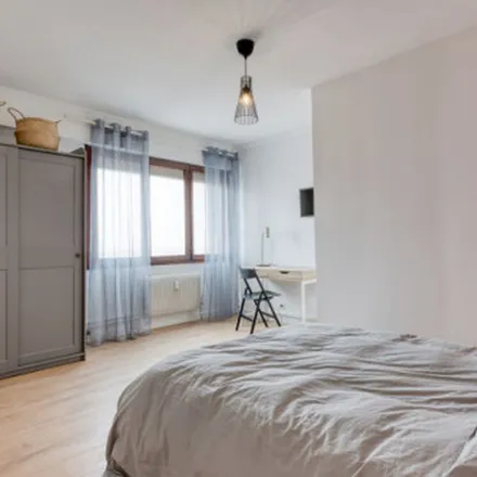 Image 3 - 98 Avenue de Bretagne, 59160 Lille, France - Apartment for rent
