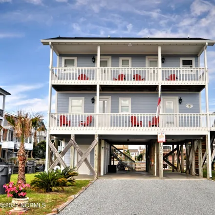 Image 1 - 105 Lumberton Street, Holden Beach, Brunswick County, NC 28462, USA - House for sale